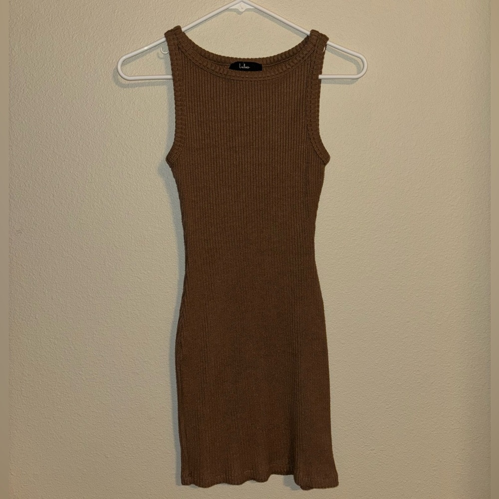 brown ribbed dress